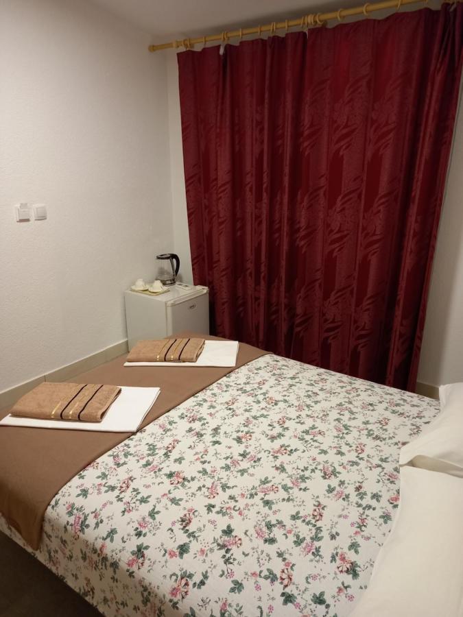 Bugenvilija Budva Exterior foto
